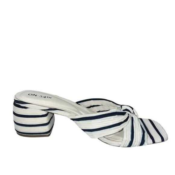 On 34th Women's Gaiaa Bow Block-Heel Dress Sandals, size 8.5 M - Picture 3 of 5